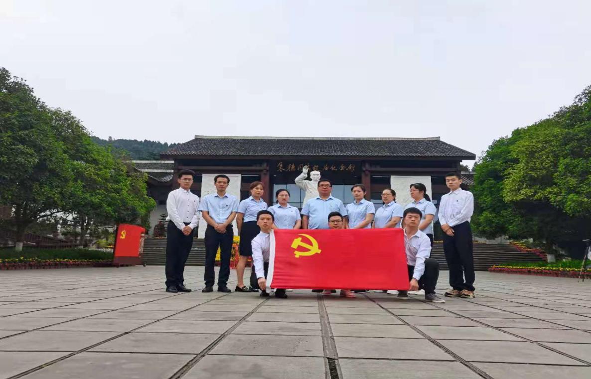 汉白玉广场合影