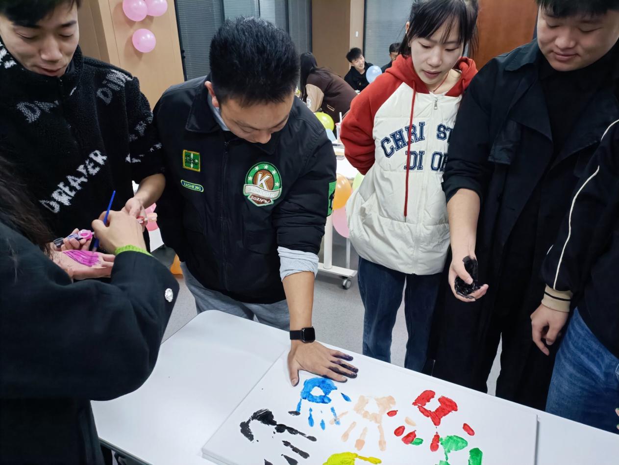 27587d9a9a7c644b35d5649709465e0