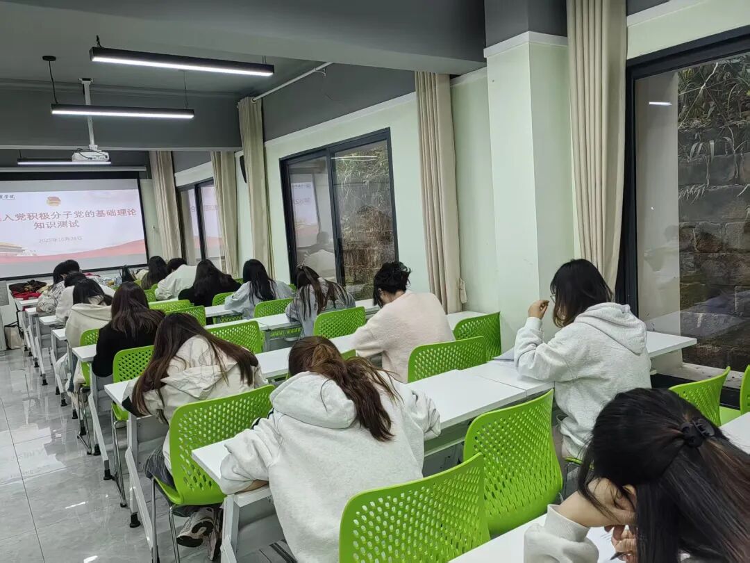 a8f7981f26f19f4279a980fcb51acb0c.jpg a8f7981f26f19f4279a980fcb51acb0c.jpg