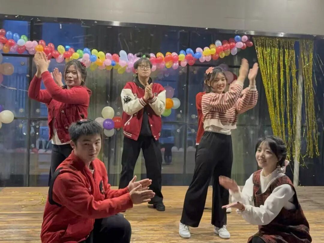 71fa11b9f88bf1476b9885f192d2038c.jpg 71fa11b9f88bf1476b9885f192d2038c.jpg